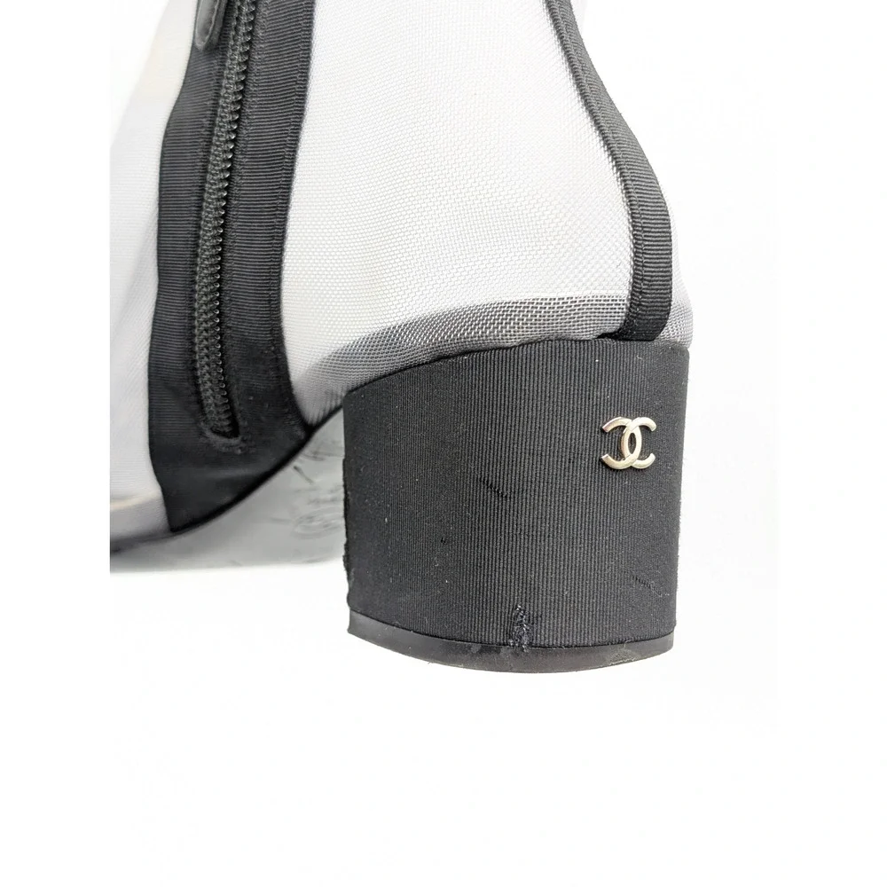 CHANEL good some